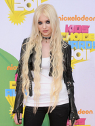 Taylor Momsen : taylor-momsen-1334171481.jpg