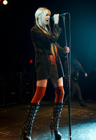 Taylor Momsen : taylor-momsen-1334686740.jpg