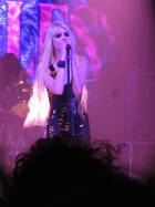 Taylor Momsen : taylor-momsen-1334687021.jpg