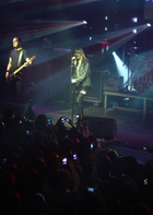 Taylor Momsen : taylor-momsen-1335809463.jpg