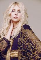 Taylor Momsen : taylor-momsen-1393070234.jpg