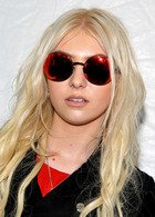 Taylor Momsen : taylor-momsen-1396793861.jpg