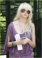 Taylor Momsen : taylor_momsen_1250786076.jpg