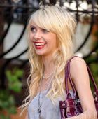 Taylor Momsen : taylor_momsen_1253131691.jpg