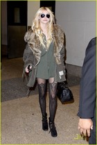 Taylor Momsen : taylor_momsen_1259827898.jpg