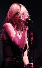 Taylor Momsen : taylor_momsen_1270940659.jpg