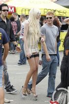 Taylor Momsen : taylor_momsen_1278987008.jpg