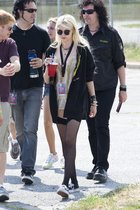 Taylor Momsen : taylor_momsen_1280629647.jpg