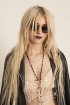 Taylor Momsen : taylor_momsen_1282663833.jpg