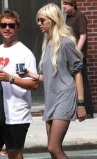 Taylor Momsen : taylor_momsen_1284255078.jpg