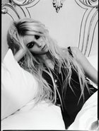 Taylor Momsen : taylor_momsen_1285175488.jpg