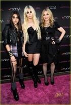 Taylor Momsen : taylor_momsen_1285363811.jpg