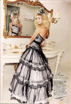 Taylor Momsen : taylor_momsen_1289324189.jpg