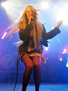 Taylor Momsen : taylor_momsen_1292614402.jpg