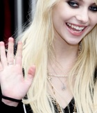 Taylor Momsen : taylor_momsen_1294291970.jpg