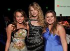 Taylor Swift : TI4U_u1236053108.jpg