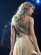 Taylor Swift : taylor-swift-1313083522.jpg