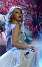 Taylor Swift : taylor-swift-1334072845.jpg