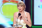 Taylor Swift : taylor-swift-1334340399.jpg