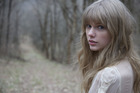 Taylor Swift : taylor-swift-1335375584.jpg
