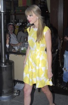 Taylor Swift : taylor-swift-1335845410.jpg