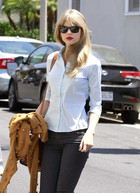 Taylor Swift : taylor-swift-1341189131.jpg