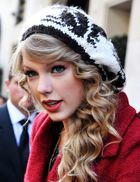 Taylor Swift : taylor-swift-1360744744.jpg