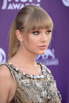 Taylor Swift : taylor-swift-1365526546.jpg