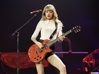 Taylor Swift : taylor-swift-1373059532.jpg