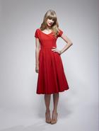 Taylor Swift : taylor-swift-1374773543.jpg
