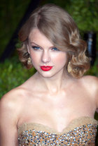 Taylor Swift : taylor-swift-1381283583.jpg