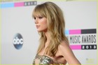 Taylor Swift : taylor-swift-1385408104.jpg