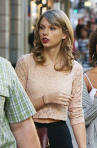 Taylor Swift : taylor-swift-1389124565.jpg