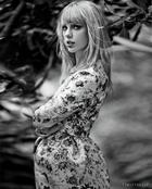 Taylor Swift : taylor-swift-1394124066.jpg