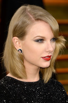 Taylor Swift : taylor-swift-1394132138.jpg