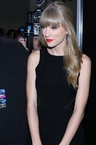 Taylor Swift : taylor-swift-1397133959.jpg