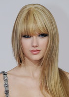 Taylor Swift : taylor-swift-1397144293.jpg