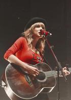 Taylor Swift : taylor-swift-1401205370.jpg