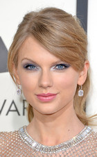 Taylor Swift : taylor-swift-1401206223.jpg