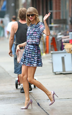 Taylor Swift : taylor-swift-1407945554.jpg