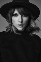 Taylor Swift : taylor-swift-1414952890.jpg