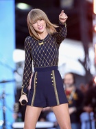 Taylor Swift : taylor-swift-1415733577.jpg