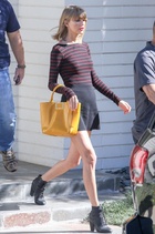 Taylor Swift : taylor-swift-1425843001.jpg