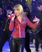 Taylor Swift : taylor-swift-1426019251.jpg