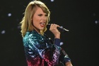 Taylor Swift : taylor-swift-1432828801.jpg