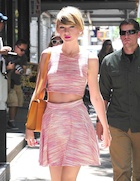 Taylor Swift : taylor-swift-1439671295.jpg