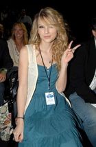 Taylor Swift : taylor_swift_1209093021.jpg