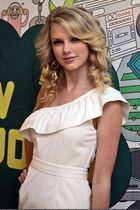 Taylor Swift : taylor_swift_1213665935.jpg