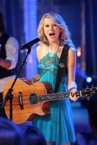Taylor Swift : taylor_swift_1213881489.jpg