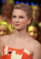 Taylor Swift : taylor_swift_1213918185.jpg